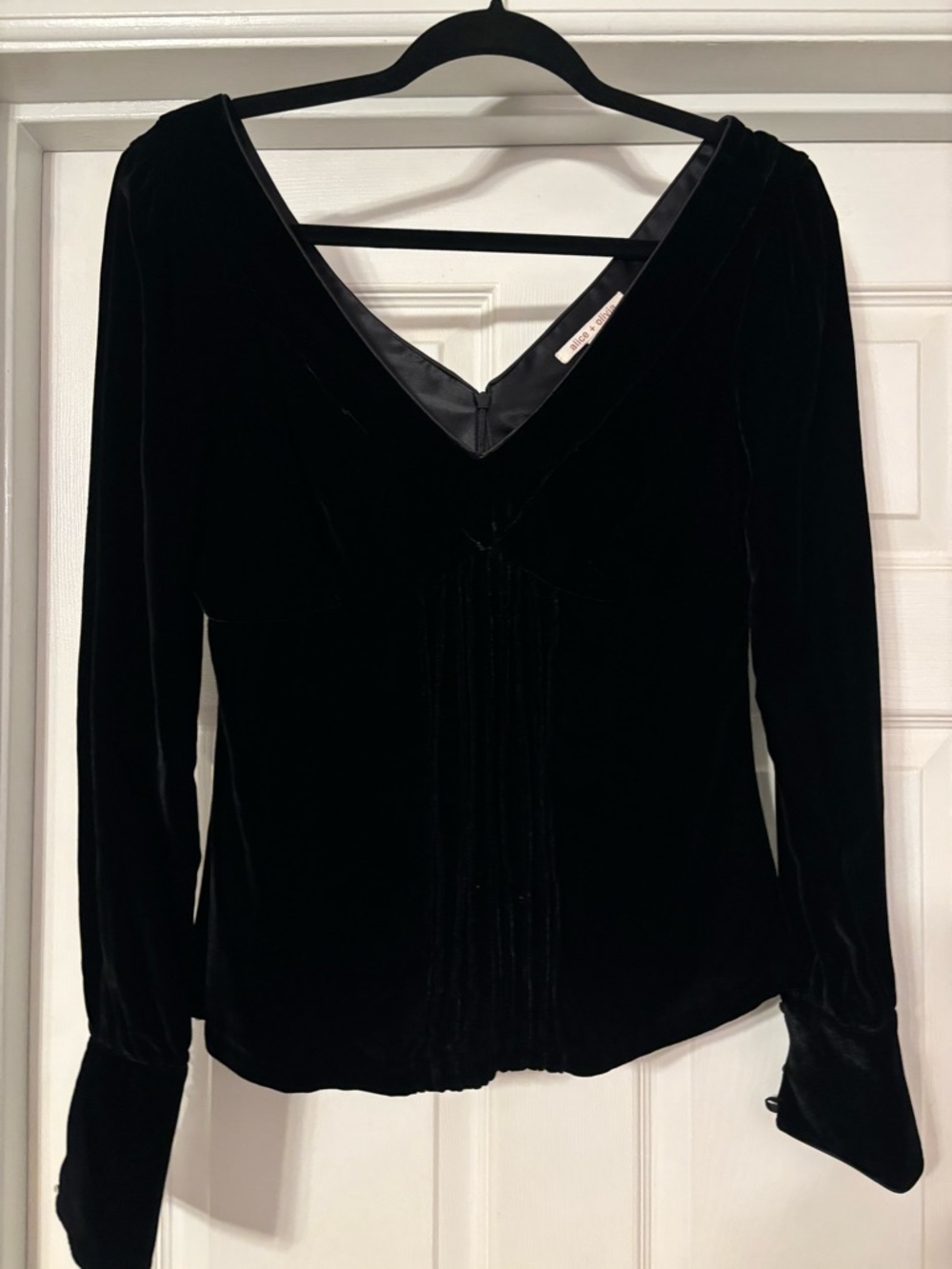 Alice + Olivia Black Velvet V-Neck Long Sleeve Blouse